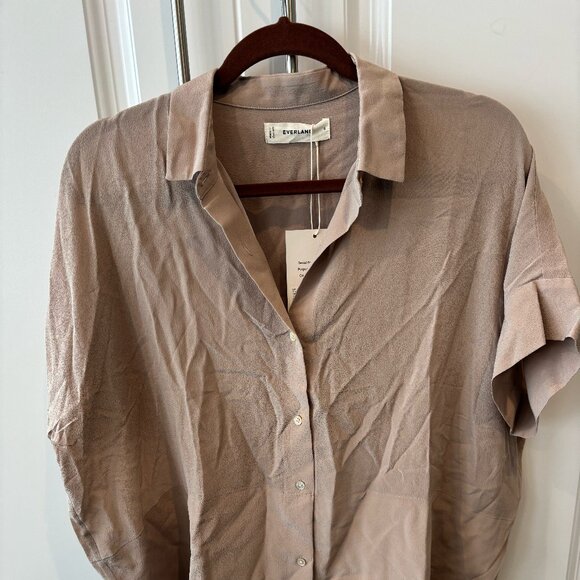 Everlane The Washable Clean Silk Short-Sleeve Square Shirt NWT - Picture 2 of 4